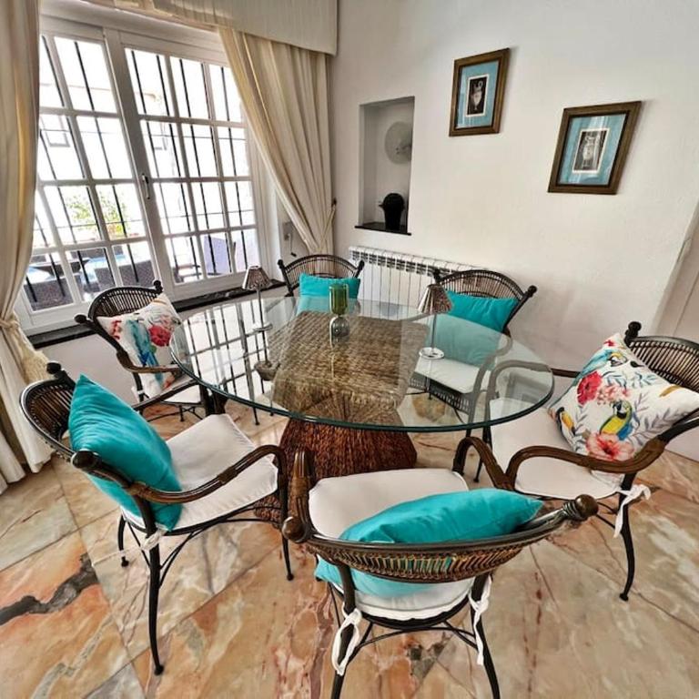Coqueta y luminosa casa independiente - Apartamento de 3 dormitorios - 24