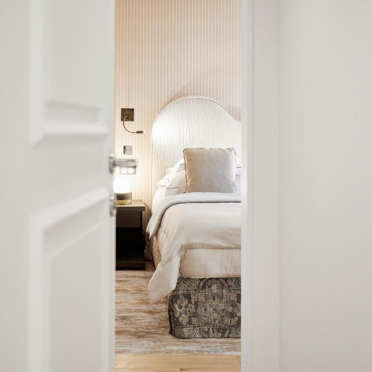Grand Hôtel Du Palais Royal - Suite avec Balcon - 2