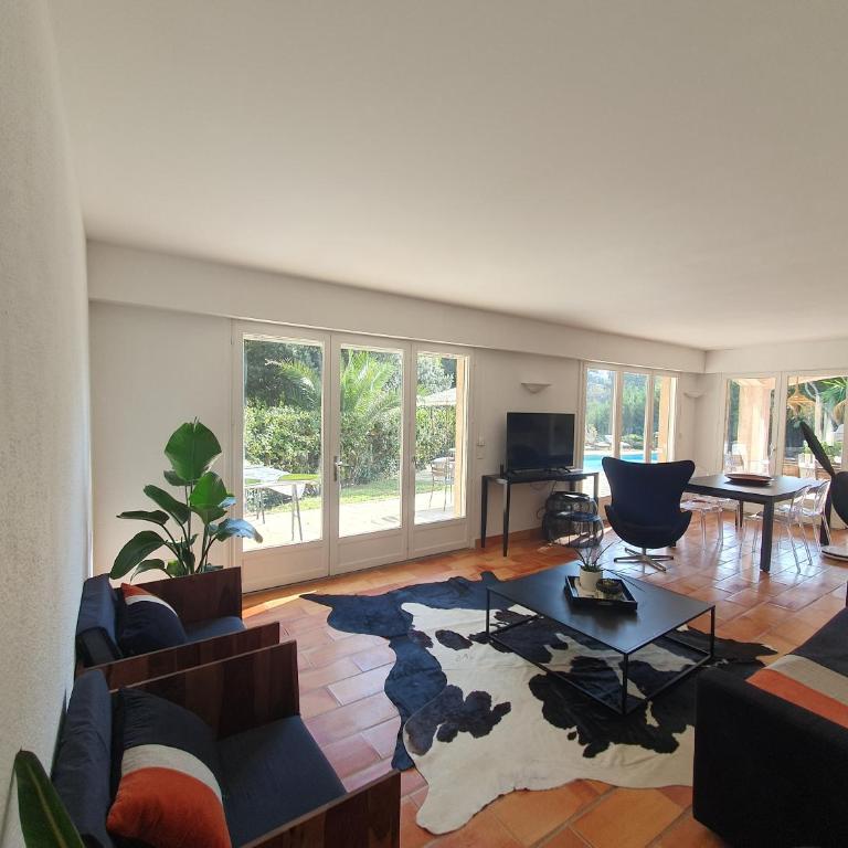 Bas de villa avec piscine Golfe-juan - Maison 1 Chambre - 5