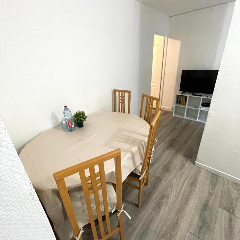 Appartement 3 chambres à Troyes - Apartamento de 3 dormitorios - 1