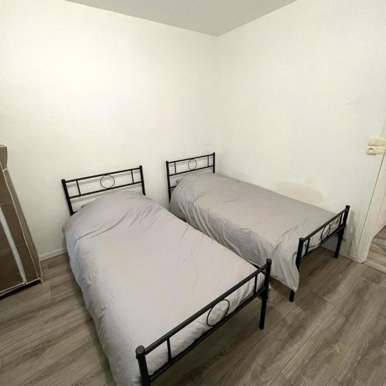 Appartement 3 chambres à Troyes - Apartamento de 3 dormitorios - 3