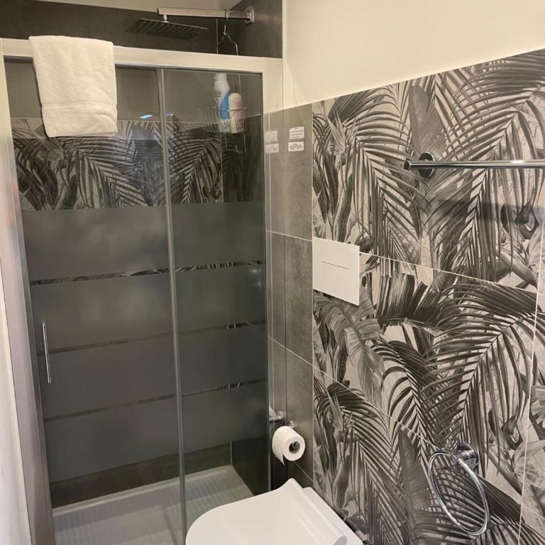 Stella Rooms - Double Room with Private Bathroom - 4