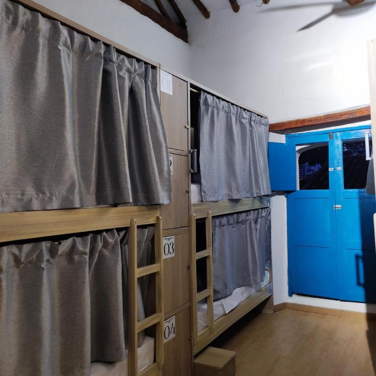 Hostal Casablanca - Habitación compartida mixta de 10 camas - 8
