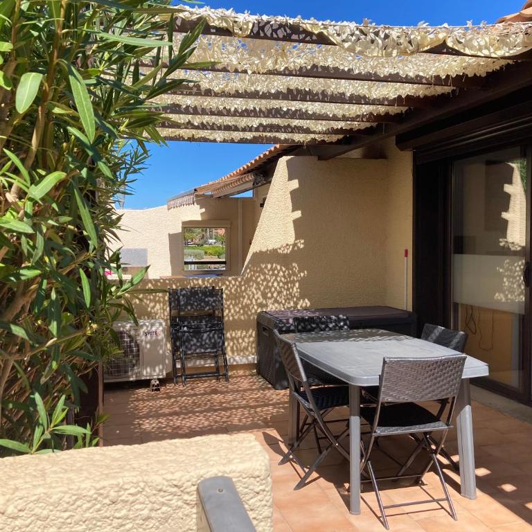 Village naturiste - Port-Vénus villa n°45 avec piscine - Villa mit 1 Schlafzimmer - 1