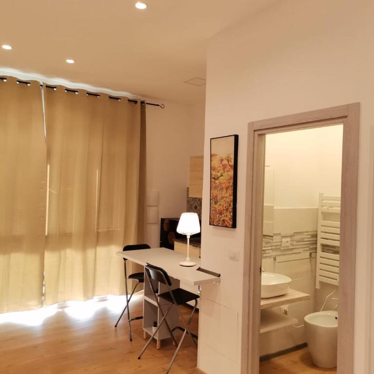 La Ca' Pezzana Affittaly Apartments - Comfort Triple Room with Shower - 1