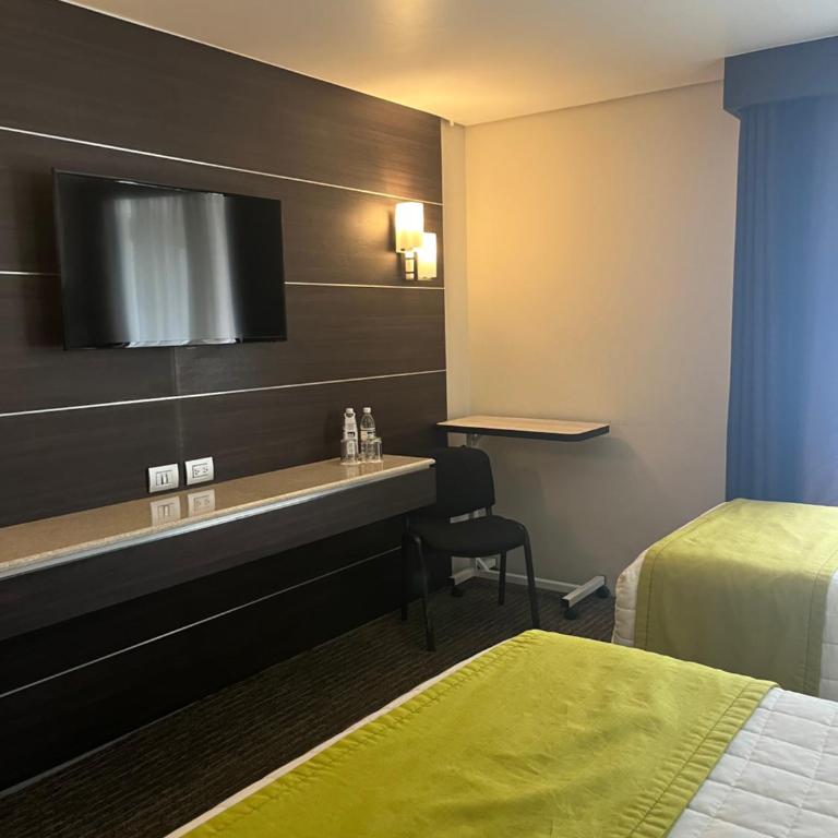 Hotel Real Alameda de Queretaro - Twin Room - Disability Access - 2