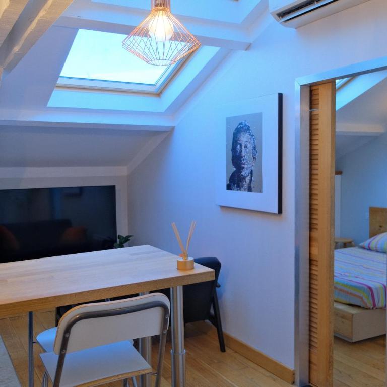 Isabelli Appartement plein centre avec place de parking - One-Bedroom Apartment - 8