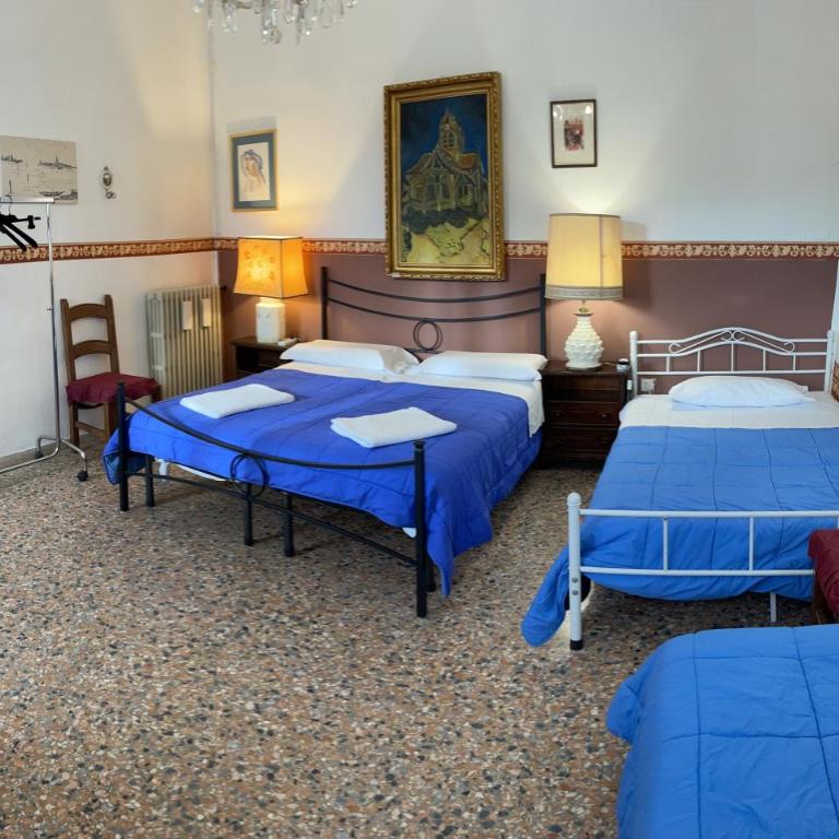 Princess Guest House Canal View - Camera Familiare con Vista Canale e Bagno in Comune - 36