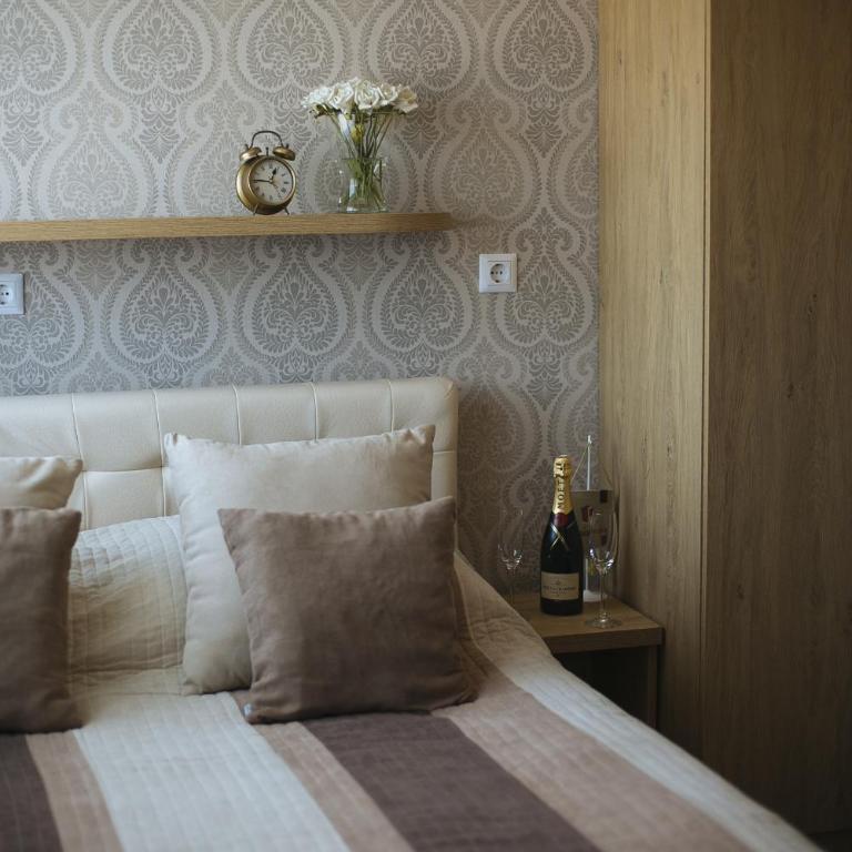 Hotel Banja Luka - Dvokrevetna Soba sa Bračnim Krevetom - 7