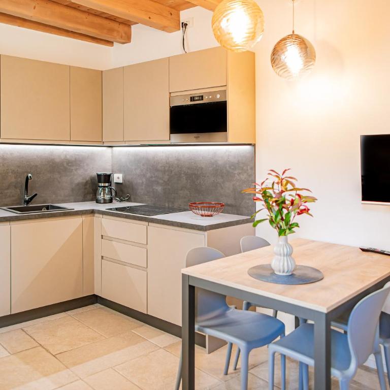 GARDA BALDO APARTMENTS_VIVALDI - Appartement avec Vue sur la Montagne - 2