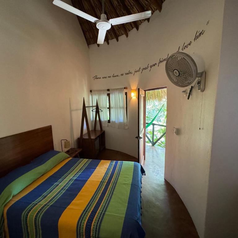 One Love Hostal Puerto Escondido - Bungalow - 5