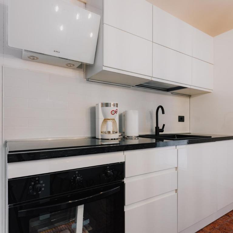 Pinzolo Ski Lodge Retreat - Appartamento con 3 Camere da Letto - 4