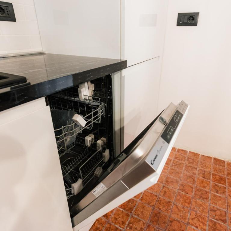 Pinzolo Ski Lodge Retreat - Appartamento con 3 Camere da Letto - 16
