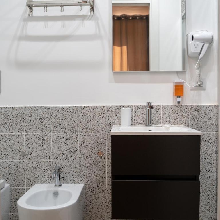 B&b Meridia - Double Room with Balcony - 5