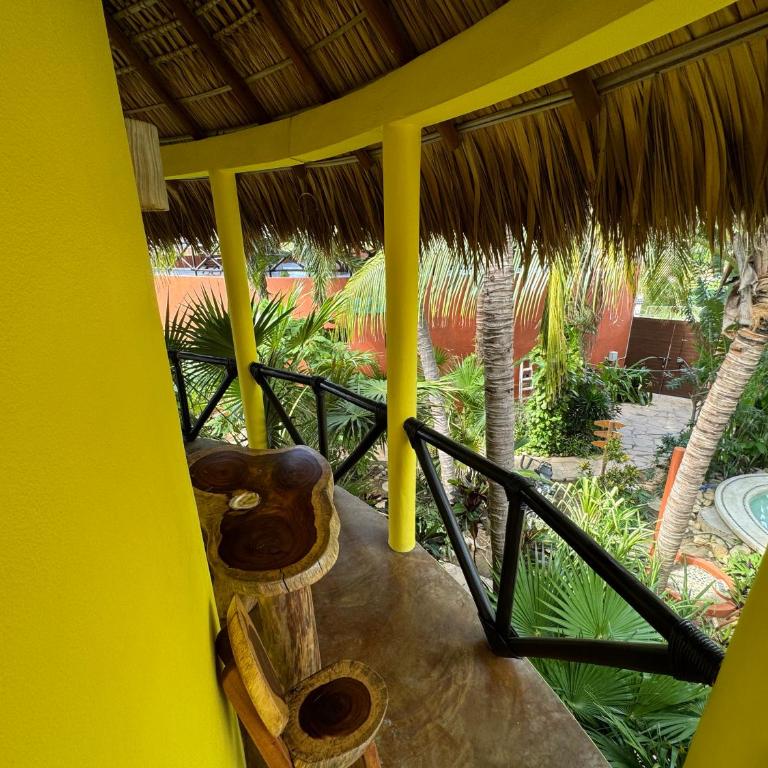 One Love Hostal Puerto Escondido - Bungalow - 4