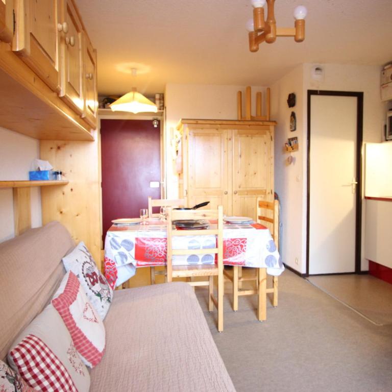 Studio cabine 24m² au pied des pistes, balcon, animaux non admis - FR-1-340-274 - Studio - 2
