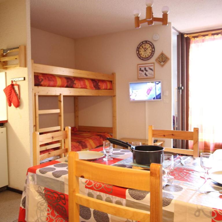 Studio cabine 24m² au pied des pistes, balcon, animaux non admis - FR-1-340-274 - Studio - 1