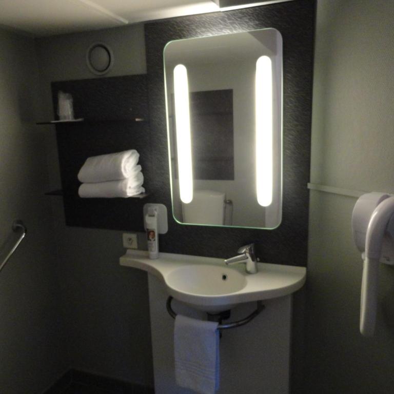 ibis Carcassonne Centre - La Cité - Standard Doppelzimmer mit Doppelbett - 2