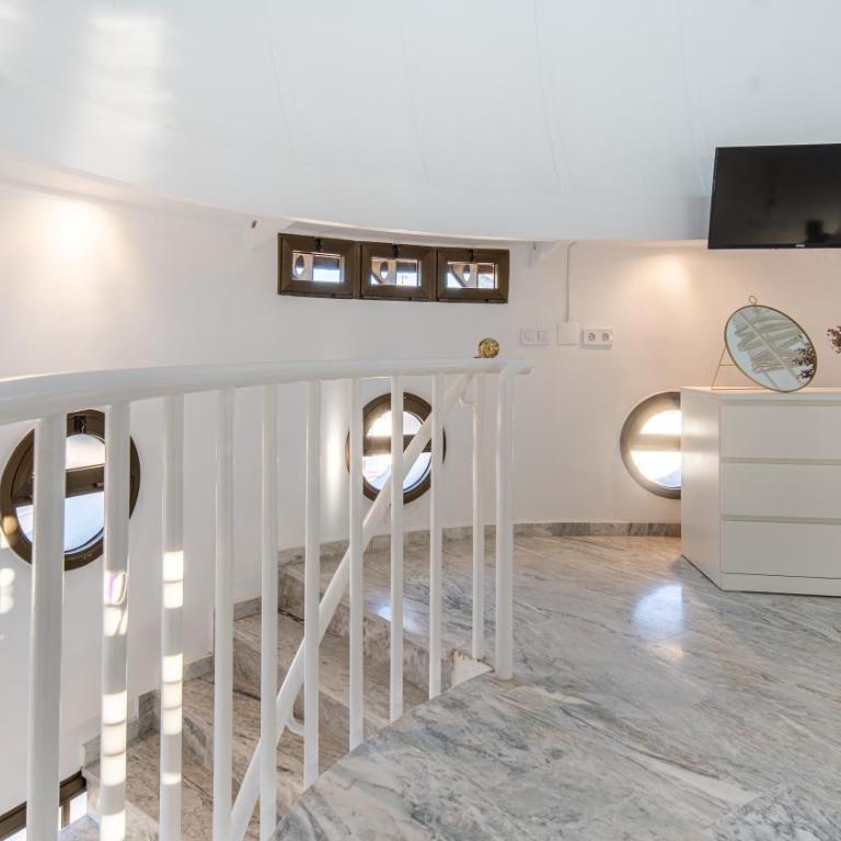 Conjunto de APARTAMENTOS ANTIGUO PALACIO HOTEL PARIS - Apartamento de 1 dormitorio con balcón - 14
