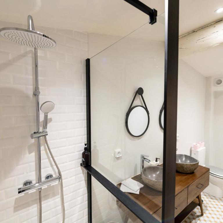 Kasa Java - Très spacieux, tout équipé et confortable - Proche centre - Apartment mit 3 Schlafzimmern - 38