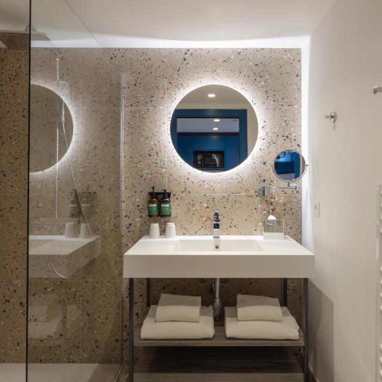 Staybridge Suites - Cannes Centre by IHG - Suite Studio Lit Queen-Size avec Balcon - 2