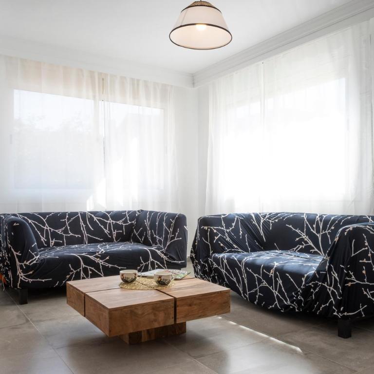 VILLA WINE & BEACH Design and Luxury in Cala Crancs - Villa - 16