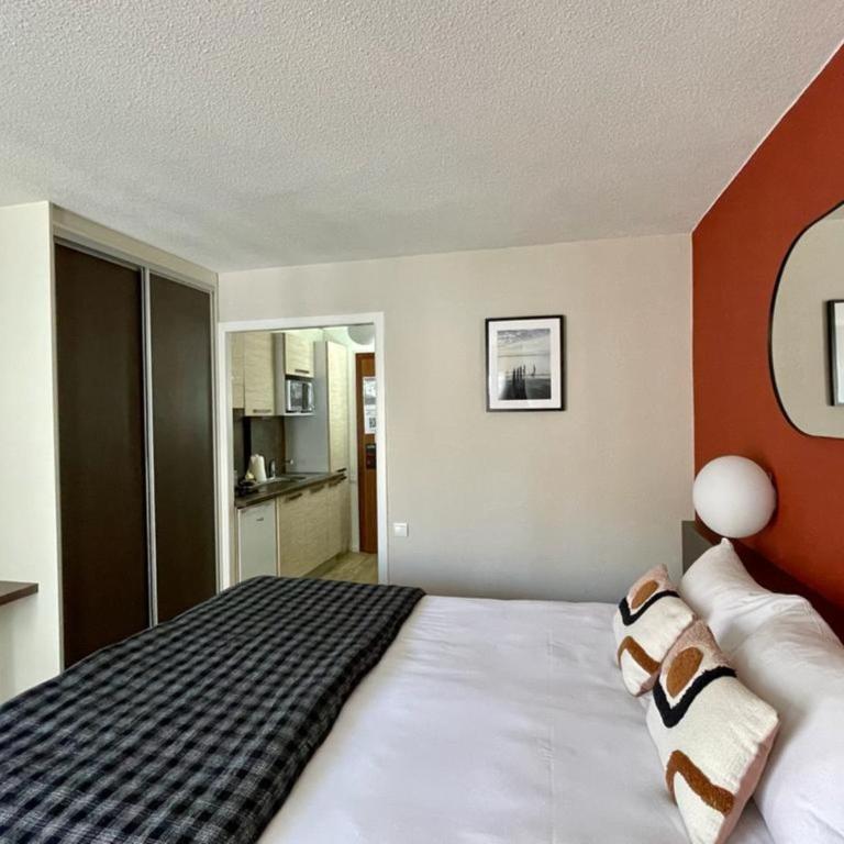 Résidence Les Baladines - Chambre Double ou Lits Jumeaux avec Balcon - 4
