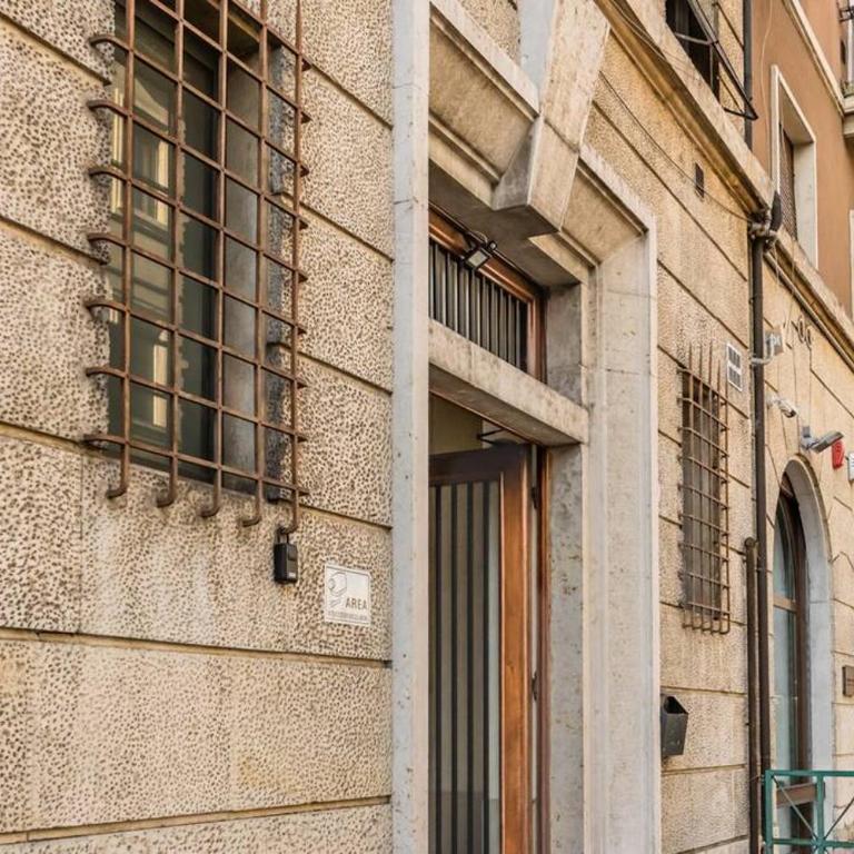 Sunshine Home Porta Nuova - Appartamento con 2 Camere da Letto - 31