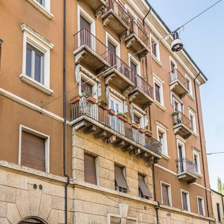 Sunshine Home Porta Nuova - Appartamento con 2 Camere da Letto - 33