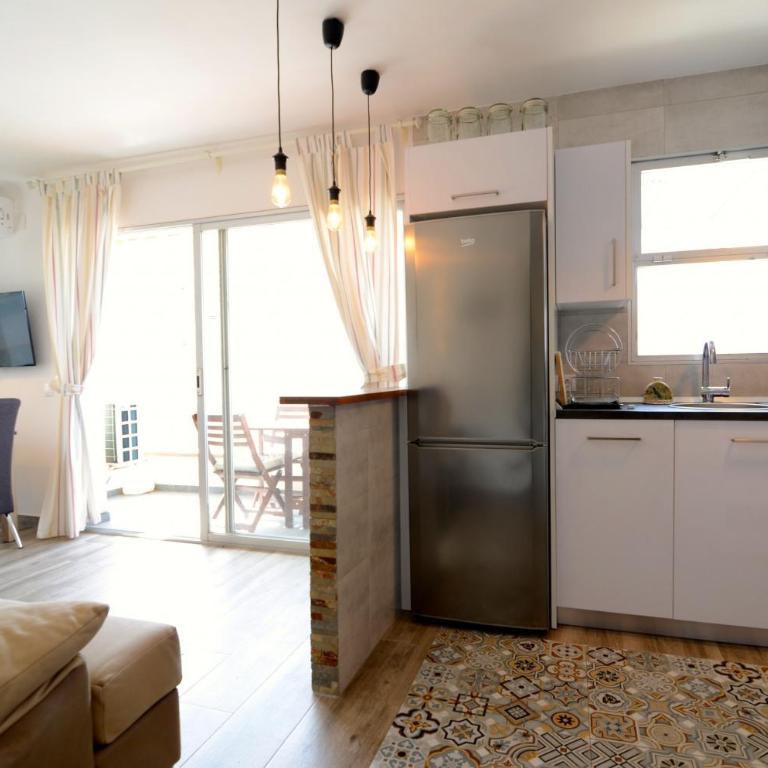 Omega 5 1-D - One-Bedroom Apartment - 11