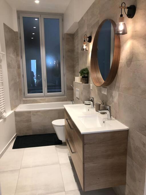 Appartement T3 Hippocrate 106 m2 centre-ville - Deluxe Apartment mit 2 Schlafzimmern - 18