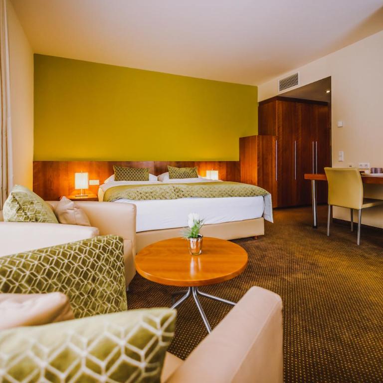Seehotel Süd - Adults Only - Doppelzimmer mit Balkon ohne Seeblick - 2
