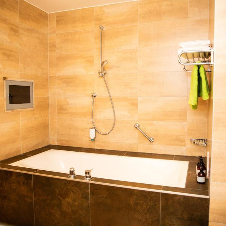 Seehotel Süd - Adults Only - Doppelzimmer mit Balkon ohne Seeblick - 6