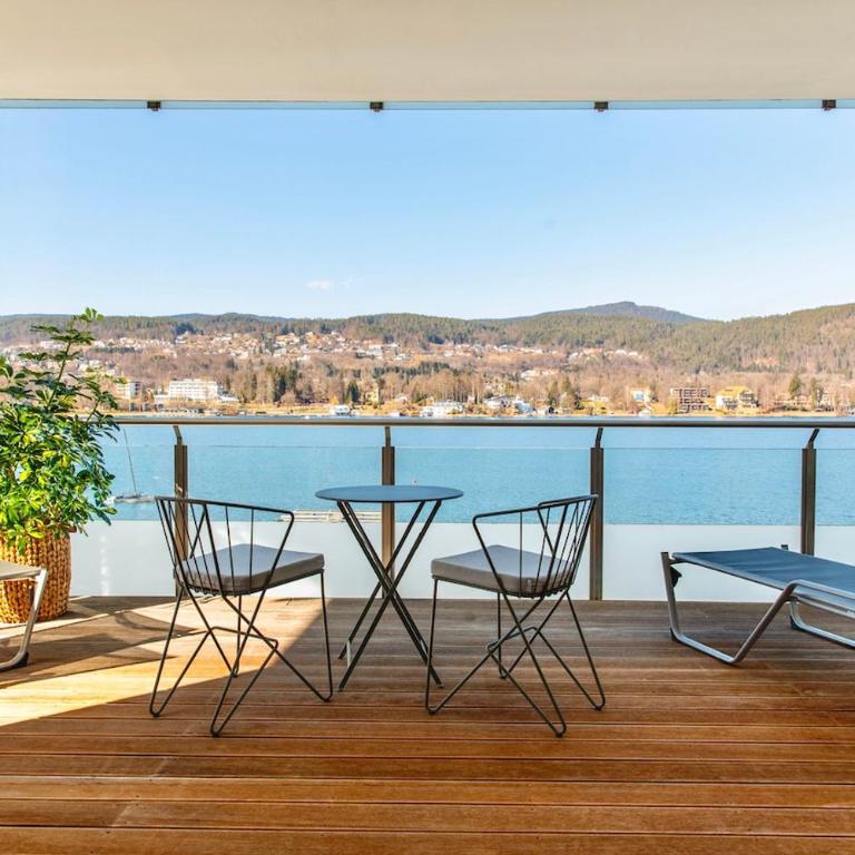 Seehotel Süd - Adults Only - Superior Doppel- oder Zweibettzimmer mit Balkon und Seeblick - 4