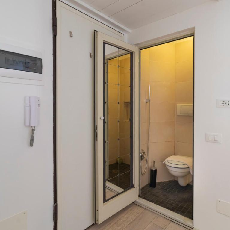 Piccolo Loft sui Navigli - Appartamento con 1 Camera da Letto - 8