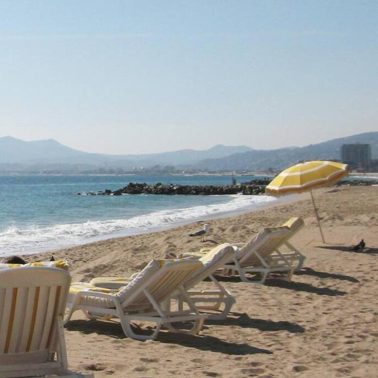 Beach House Cannes - Plages du Midi- 3 Ch - 3 Sdd - 2 wc - Fibre - Pkgs - Maison de Ville 3 Chambres - 69
