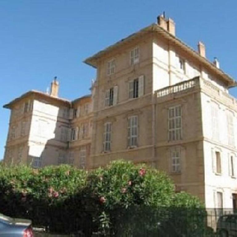 Beach House Cannes - Plages du Midi- 3 Ch - 3 Sdd - 2 wc - Fibre - Pkgs - Maison de Ville 3 Chambres - 4