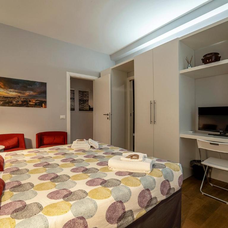 Fotofever Apt, two bedrooms with air conditioned in elegant shopping area, close to Vatican City - Appartamento con 2 Camere da Letto - Piano Terra - 15