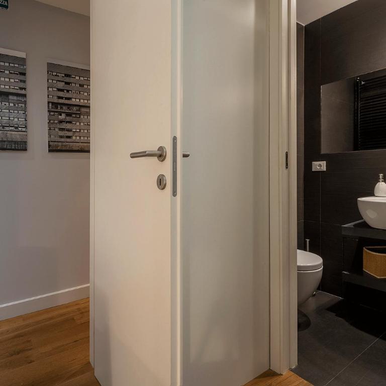 Fotofever Apt, two bedrooms with air conditioned in elegant shopping area, close to Vatican City - Appartamento con 2 Camere da Letto - Piano Terra - 18