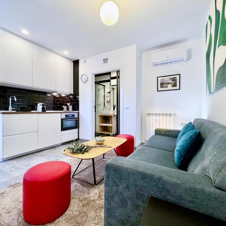 Charming Madrid Principe Pio - Two-Bedroom Apartment - 10