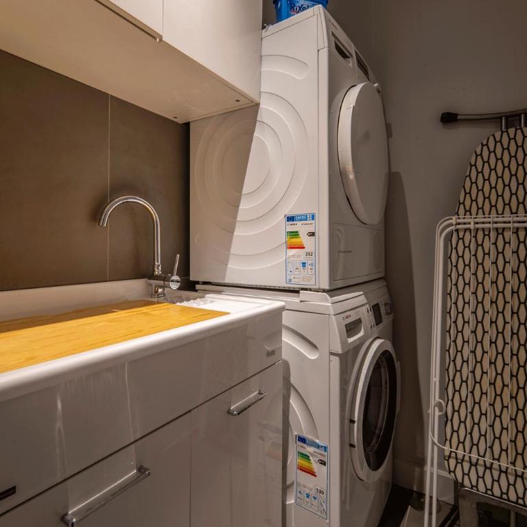 Fotofever Apt, two bedrooms with air conditioned in elegant shopping area, close to Vatican City - Appartamento con 2 Camere da Letto - Piano Terra - 28