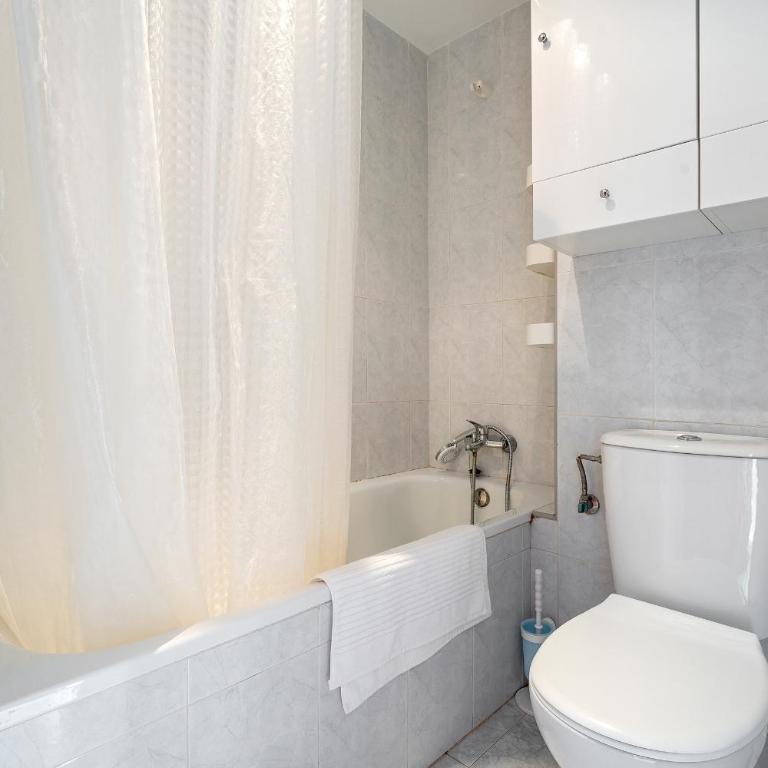 Hauzify I Apartaments Blue Riviera 2-4 - Apartamento de 2 dormitorios - 16