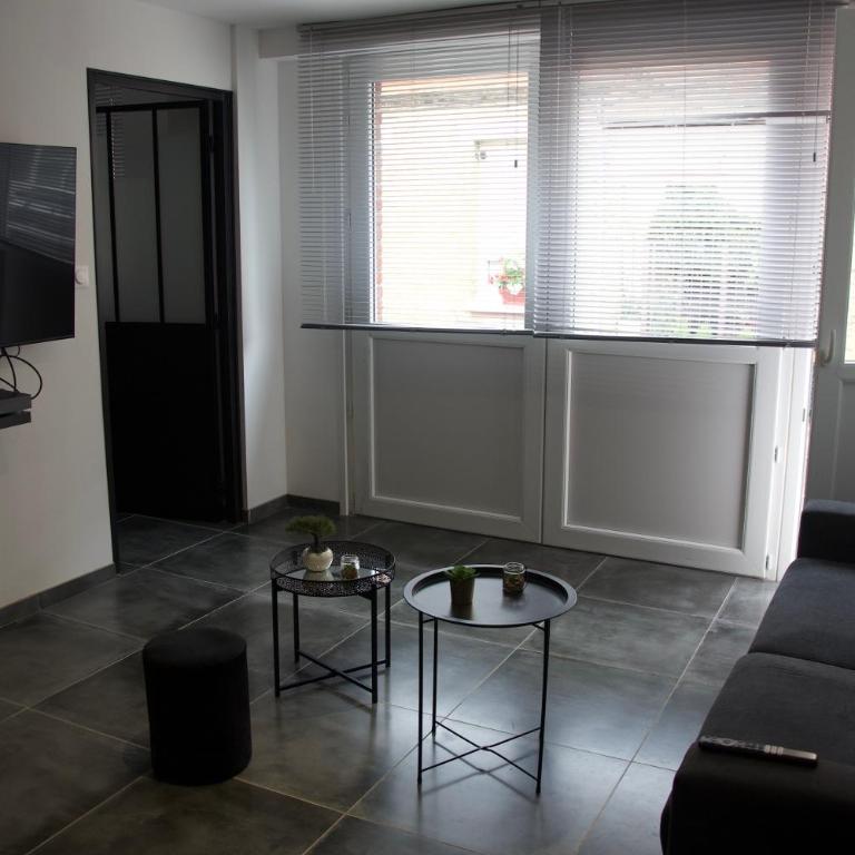 Appt 4/6 pers à 400 mètres de la plage - Appartement 2 Chambres - 6