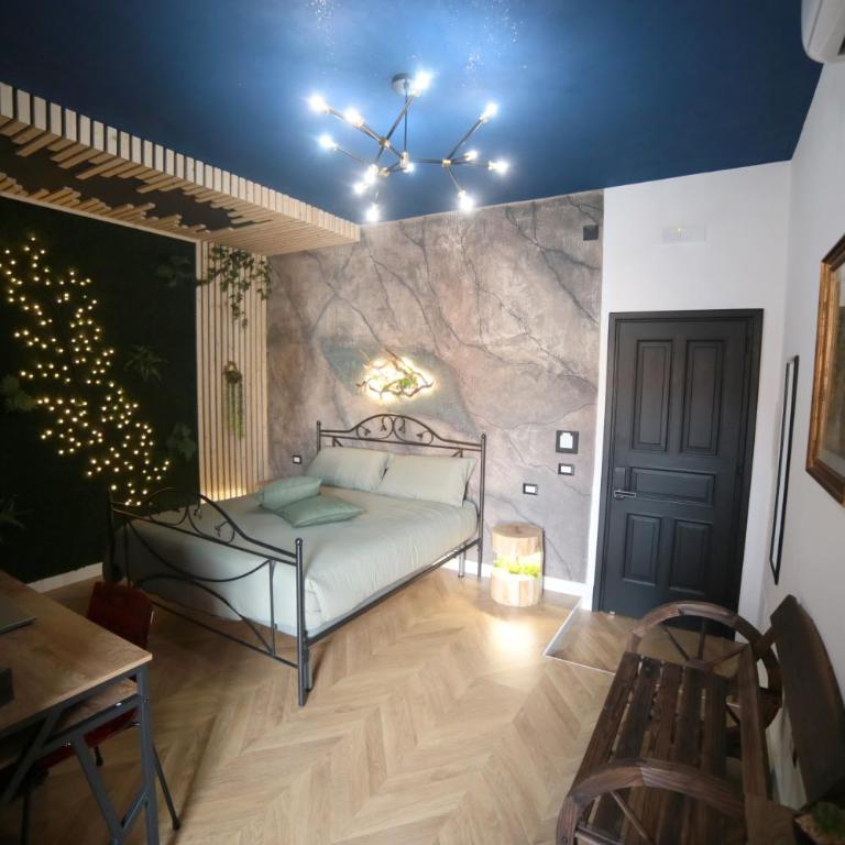 Roma Imperial Suites - Camera Matrimoniale Deluxe con Balcone - 1
