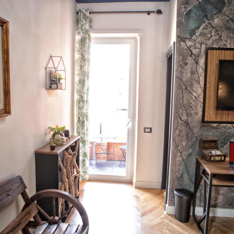 Roma Imperial Suites - Camera Matrimoniale Deluxe con Balcone - 12