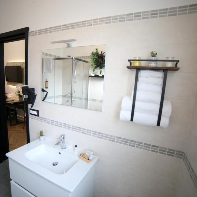 Roma Imperial Suites - Camera Matrimoniale Superior - 9