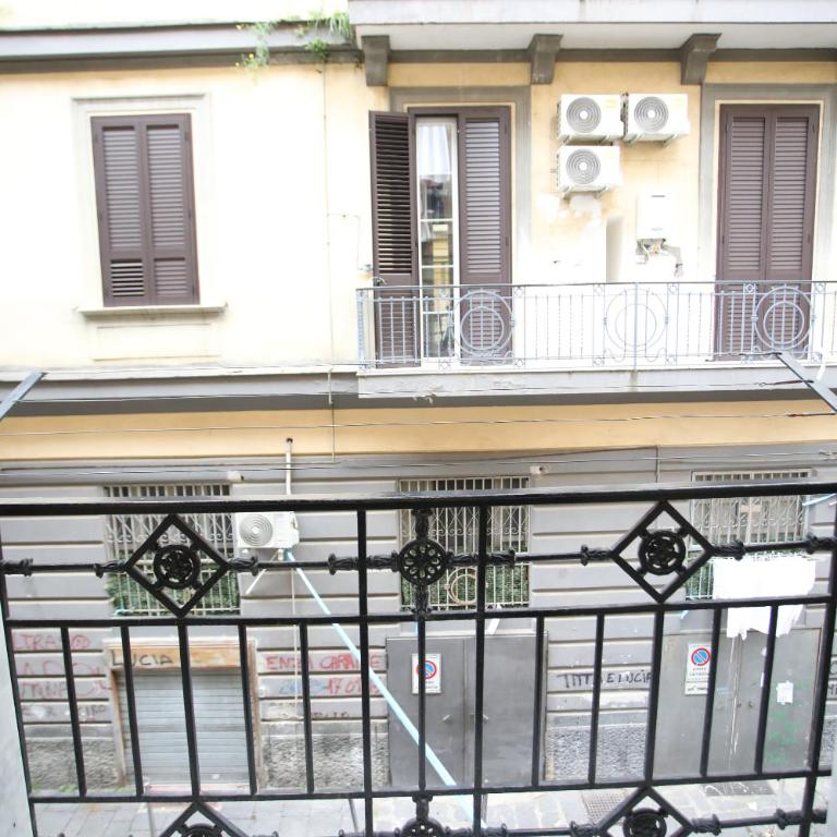 Casa sulla nuvola Duomo centro storico Napoli - One-Bedroom Apartment - 85