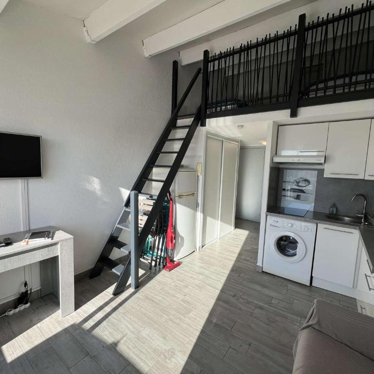 T2 avec Climatisation, Piscine, Box Privé - FR-1-702-6 - Apartment - 6