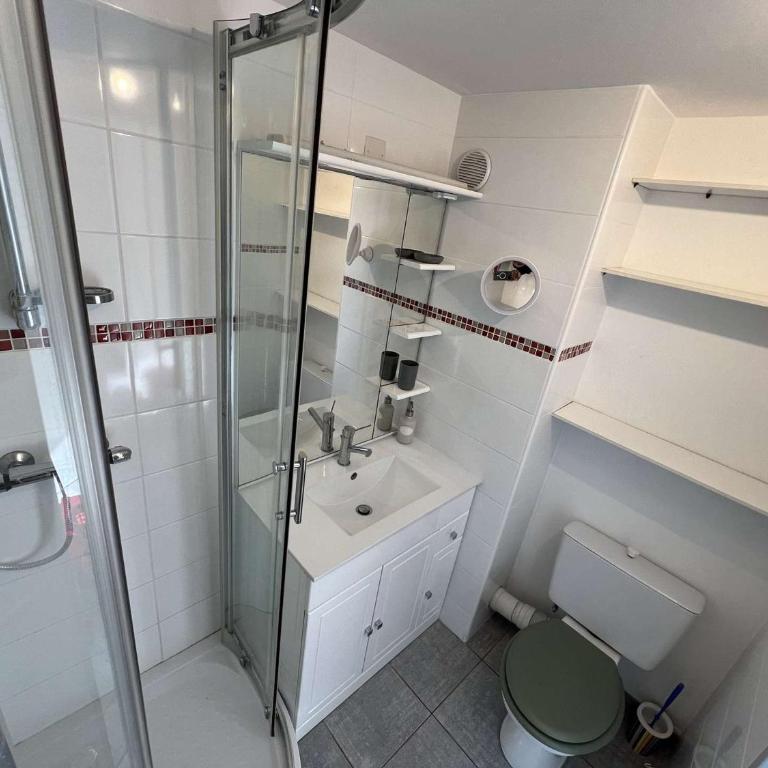 T2 avec Climatisation, Piscine, Box Privé - FR-1-702-6 - Apartment - 9
