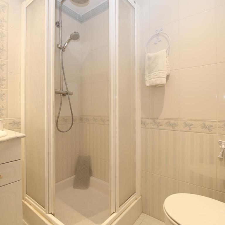 Estepona Port Apartment AGUILA - Two-Bedroom Apartment - 16
